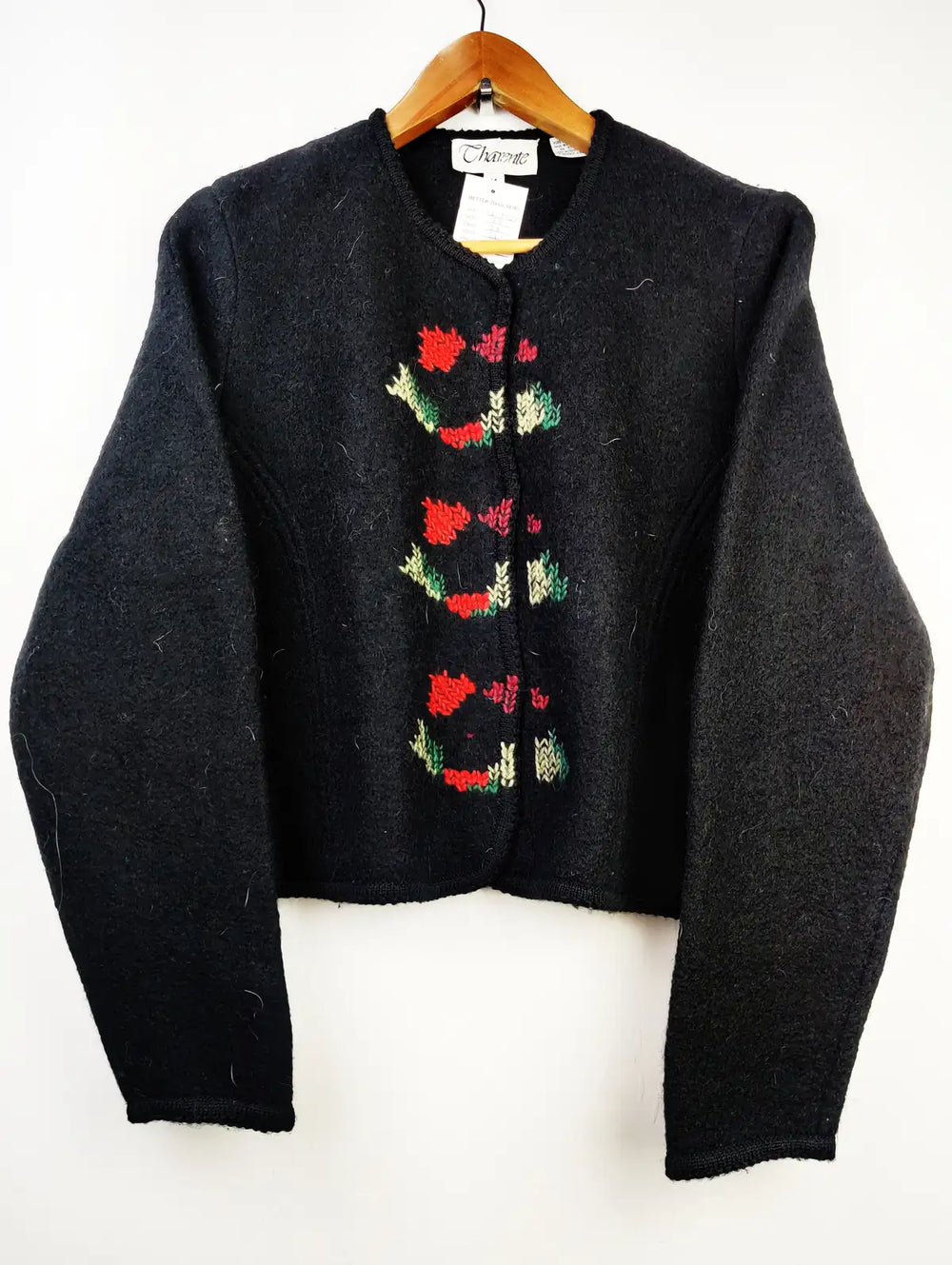 Buy online pre-used pre-loved 100% authentic & Original branded Charente (LS-7529) available in Pakistan. Top international brands avilable.