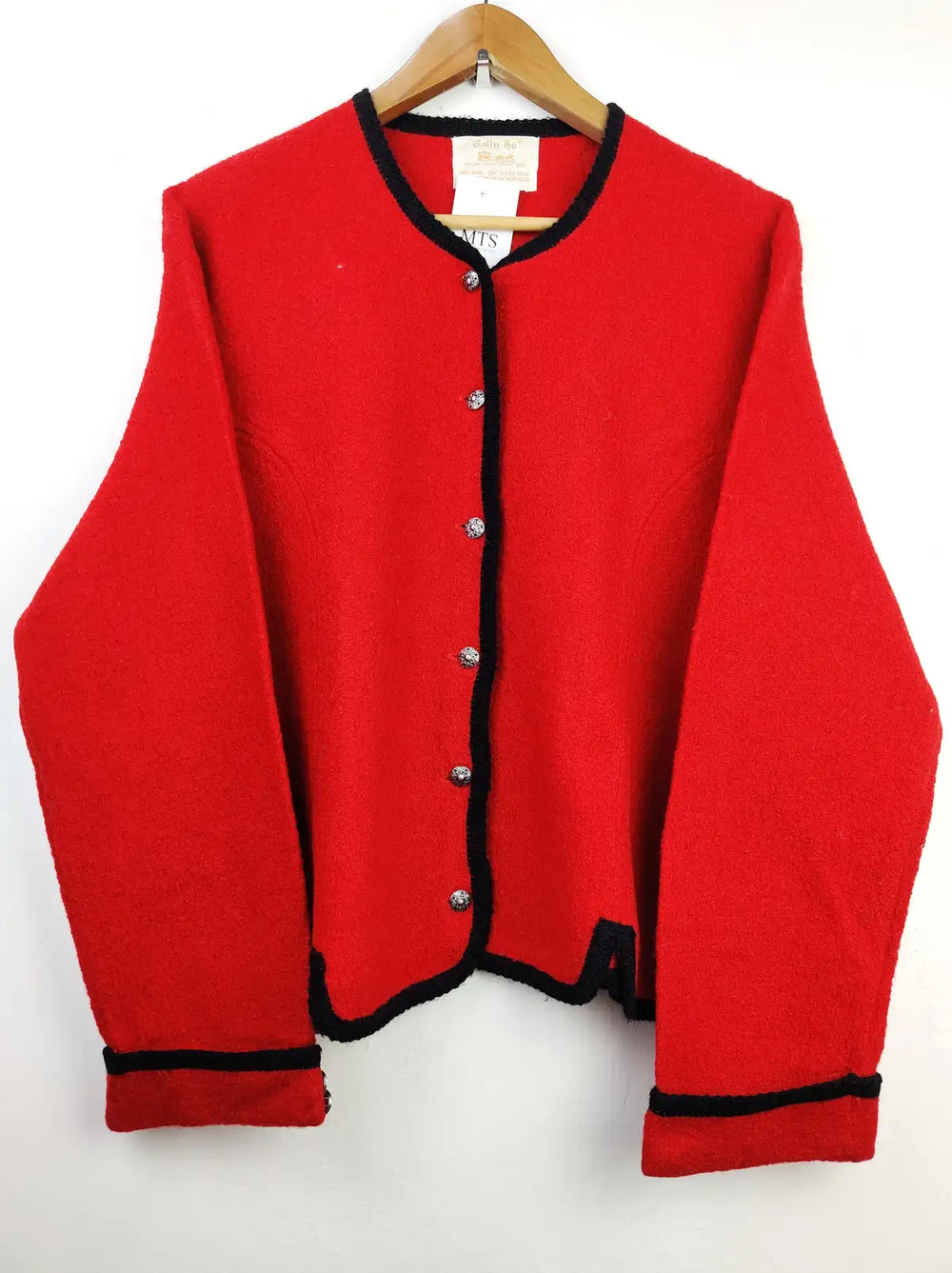 Buy online pre-used pre-loved 100% authentic & Original branded Pollak Import (LS-7544) available in Pakistan. Top international brands avilable.