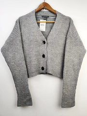 Buy online pre-used pre-loved 100% authentic & Original branded Primark (LS-7552) available in Pakistan. Top international brands avilable.