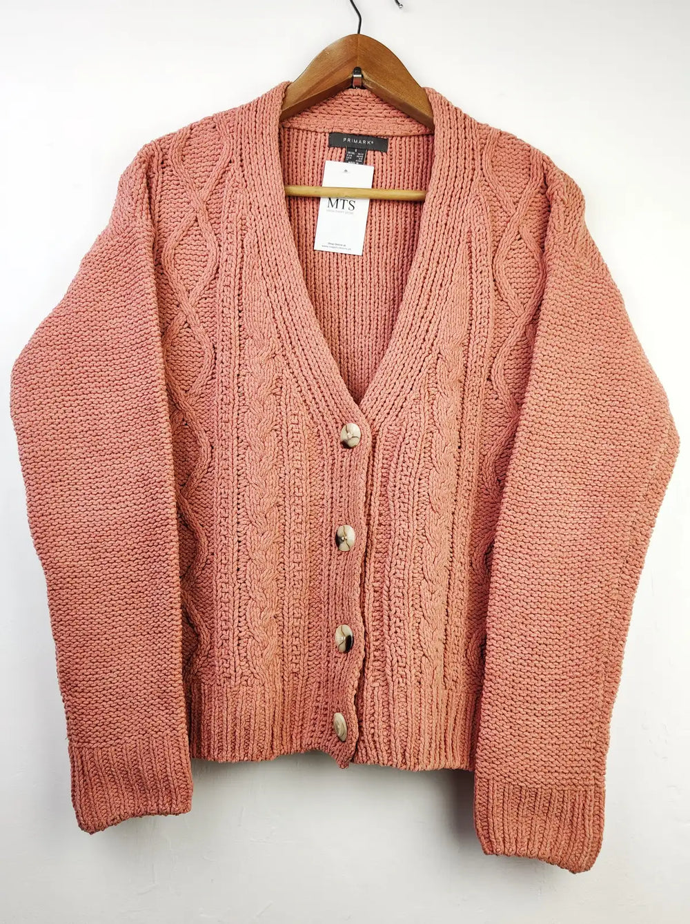 Buy online pre-used pre-loved 100% authentic & Original branded Primark (LS-7562) available in Pakistan. Top international brands avilable.