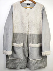 Buy online pre-used pre-loved 100% authentic & Original branded F&F (LS-7569) available in Pakistan. Top international brands avilable.