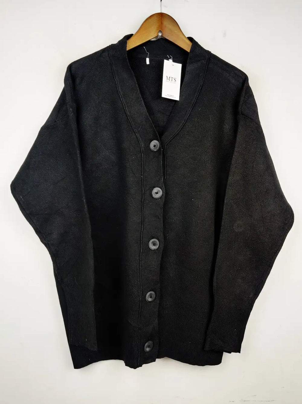 Buy online pre-used pre-loved 100% authentic & Original branded Unknown Brand (LS-7590) available in Pakistan. Top international brands avilable.