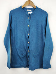 Buy online pre-used pre-loved 100% authentic & Original branded Classic (LS-7607) available in Pakistan. Top international brands avilable.