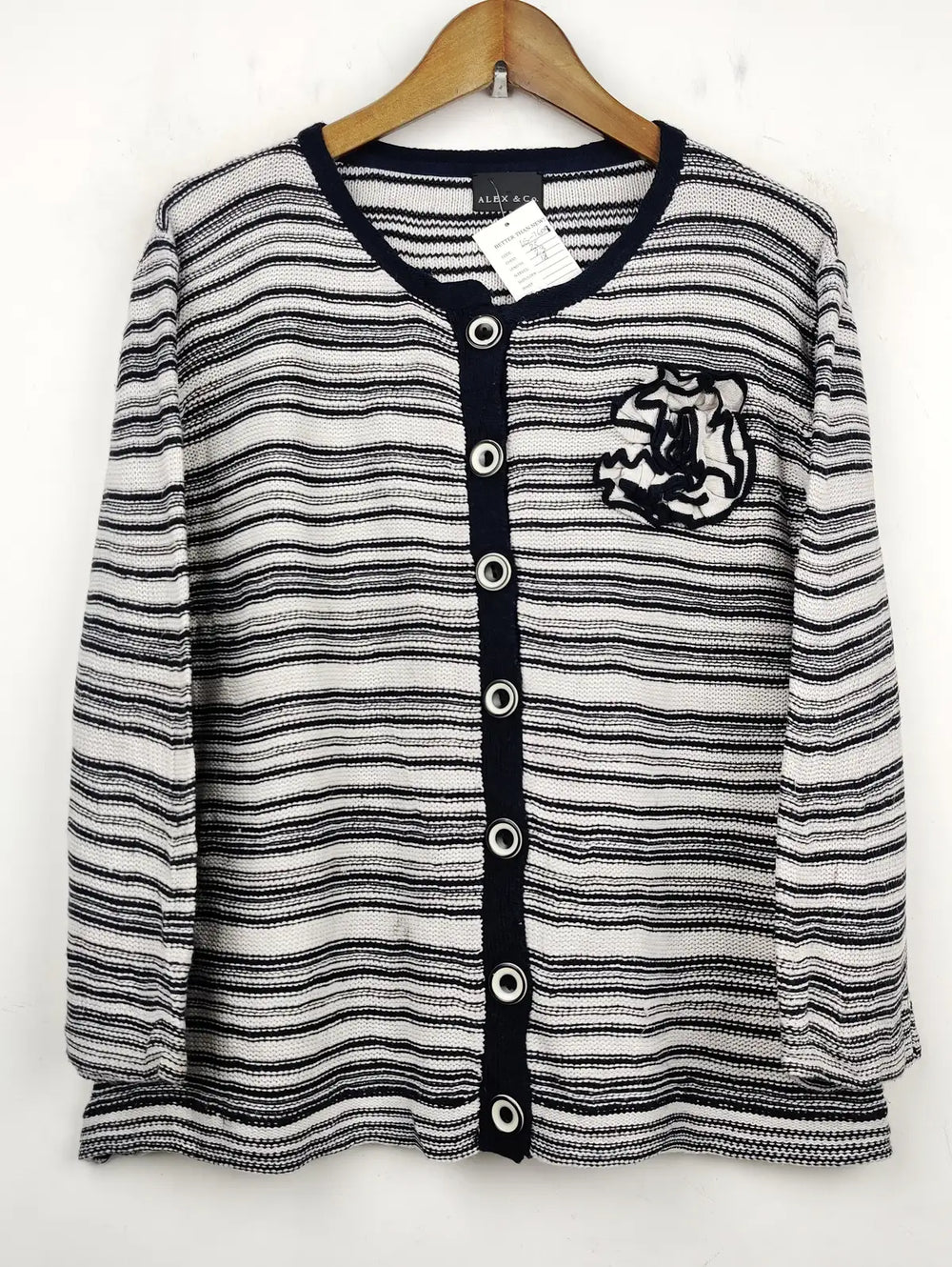 Buy online pre-used pre-loved 100% authentic & Original branded Alex & Co (LS-7609) available in Pakistan. Top international brands avilable.