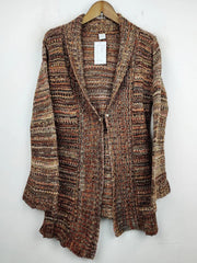 Buy online pre-used pre-loved 100% authentic & Original branded New Look (LS-7612) available in Pakistan. Top international brands avilable.