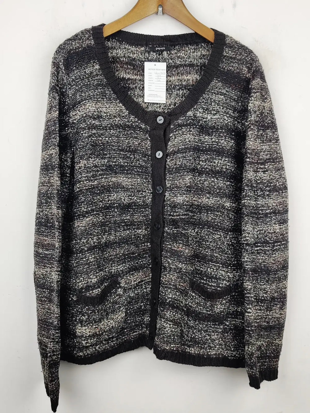 Buy online pre-used pre-loved 100% authentic & Original branded Papaya (LS-7613) available in Pakistan. Top international brands avilable.