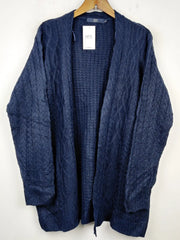 Buy online pre-used pre-loved 100% authentic & Original branded Isle (LS-7621) available in Pakistan. Top international brands avilable.