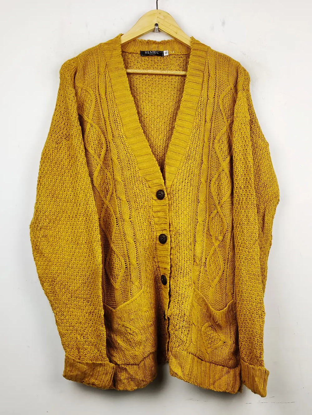 Buy online pre-used pre-loved 100% authentic & Original branded Remel (LS-7871) available in Pakistan. Top international brands avilable.