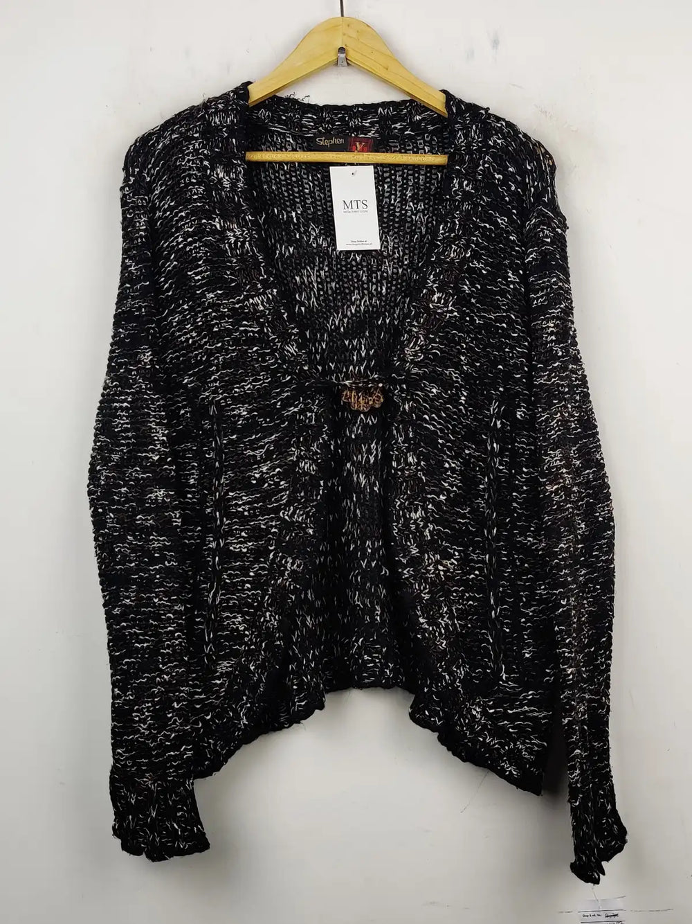 Buy online pre-used pre-loved 100% authentic & Original branded Stephon (LS-7879) available in Pakistan. Top international brands avilable.
