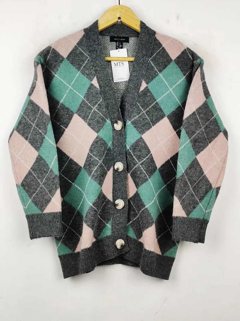 Buy online pre-used pre-loved 100% authentic & Original branded New Look (LS-7955) available in Pakistan. Top international brands avilable.