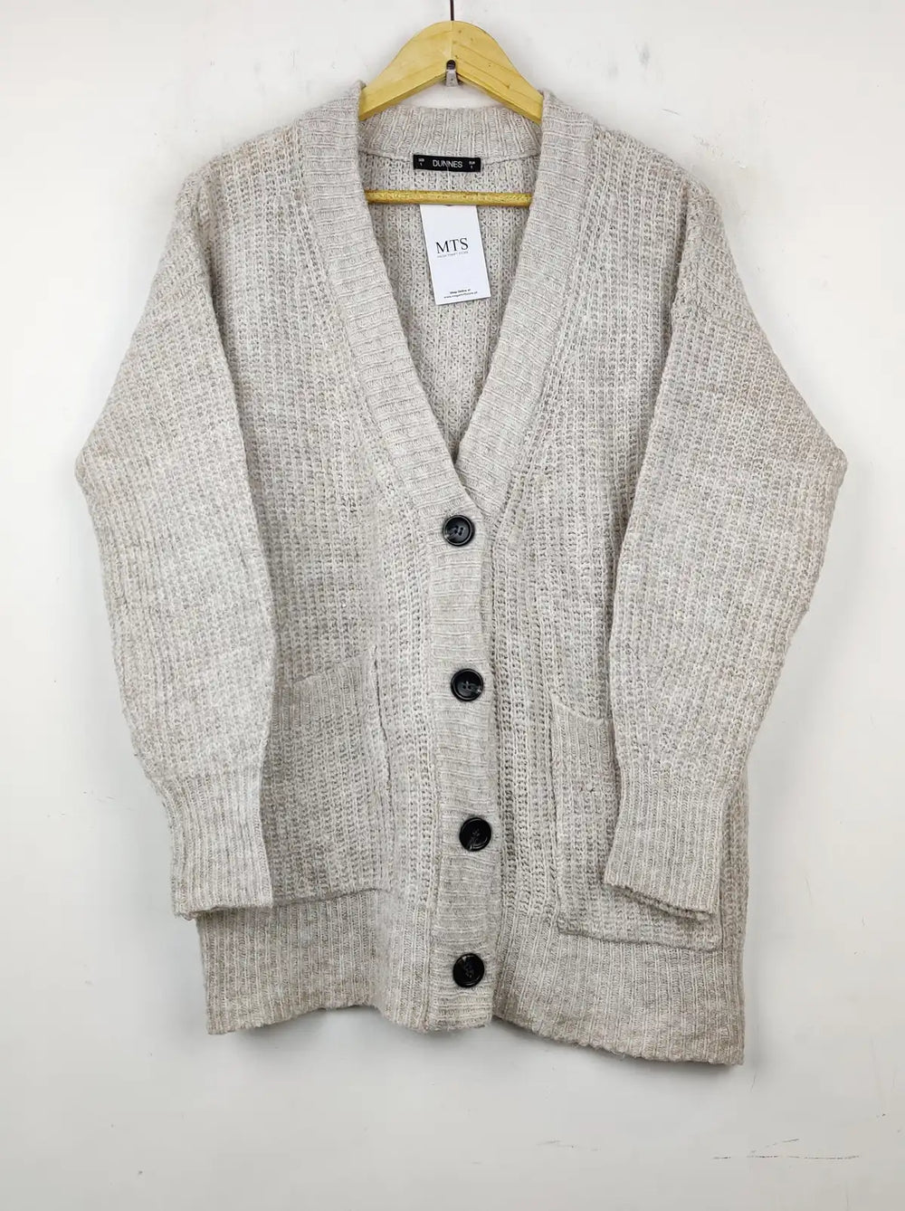 Buy online pre-used pre-loved 100% authentic & Original branded Dunnes Stores (LS-7976) available in Pakistan. Top international brands avilable.