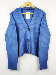 Buy online pre-used pre-loved 100% authentic & Original branded Brave Soul (LS-8014) available in Pakistan. Top international brands avilable.