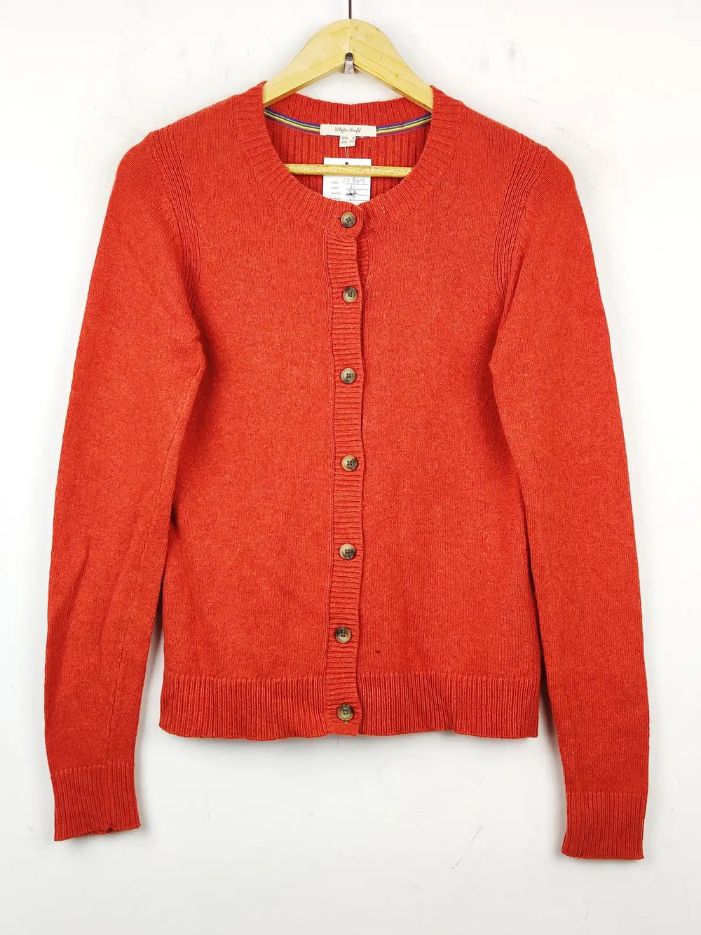 Buy online pre-used pre-loved 100% authentic & Original branded White Stuff (LS-8019) available in Pakistan. Top international brands avilable.