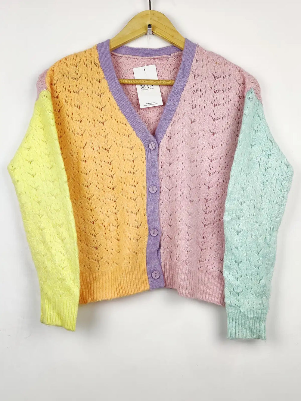 Buy online pre-used pre-loved 100% authentic & Original branded Dunnes Stores (LS-8512) available in Pakistan. Top international brands avilable.