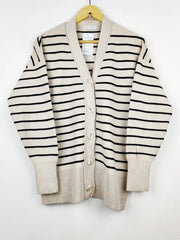 Buy online pre-used pre-loved 100% authentic & Original branded Primark (LS-8538) available in Pakistan. Top international brands avilable.