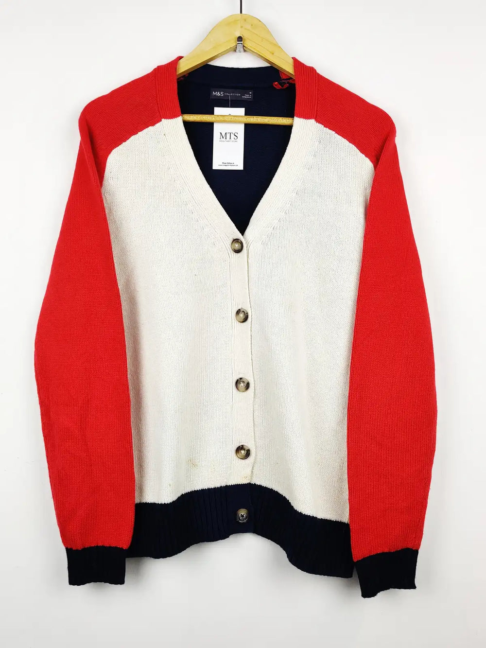 Buy online pre-used pre-loved 100% authentic & Original branded Marks & Spencer (LS-8549) available in Pakistan. Top international brands avilable.