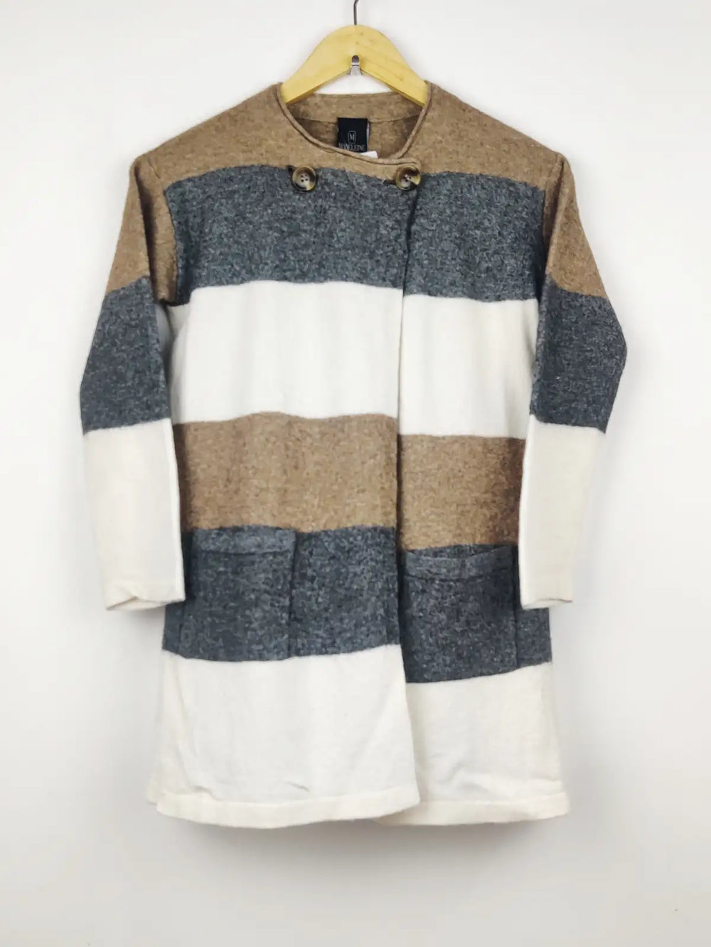 Buy online pre-used pre-loved 100% authentic & Original branded Madeleine (LS-8577) available in Pakistan. Top international brands avilable.