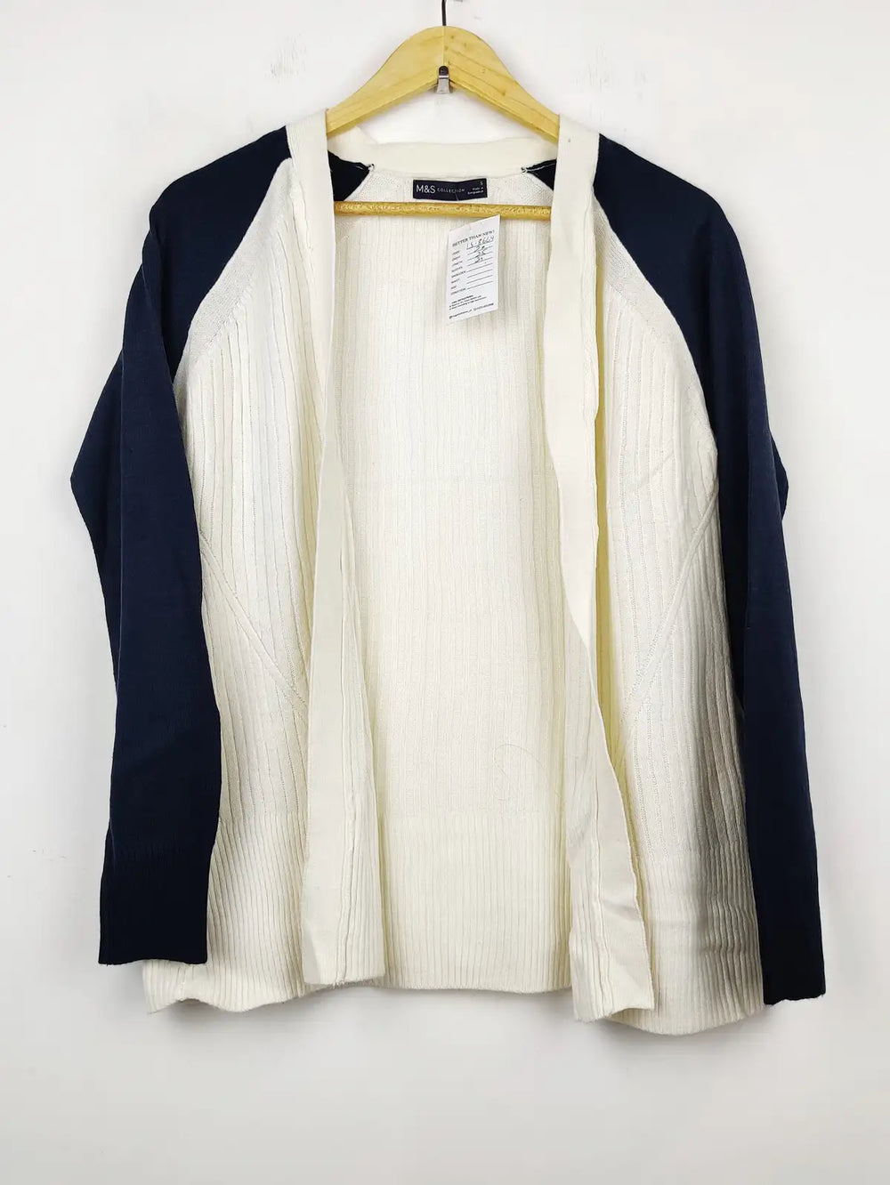 Buy online pre-used pre-loved 100% authentic & Original branded Marks & Spencer (LS-8664) available in Pakistan. Top international brands avilable.