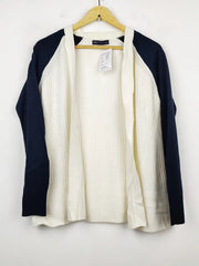 Buy online pre-used pre-loved 100% authentic & Original branded Marks & Spencer (LS-8664) available in Pakistan. Top international brands avilable.