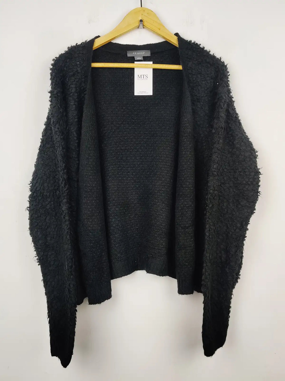 Buy online pre-used pre-loved 100% authentic & Original branded Primark (LS-8678) available in Pakistan. Top international brands avilable.