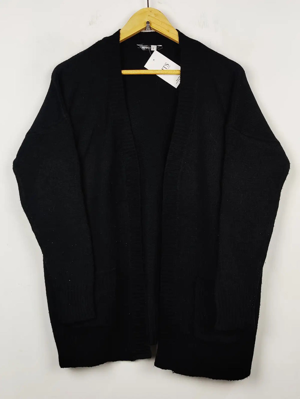 Buy online pre-used pre-loved 100% authentic & Original branded Pep&Co (LS-8757) available in Pakistan. Top international brands avilable.