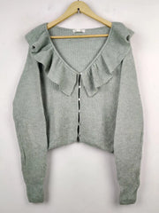 Buy online pre-used pre-loved 100% authentic & Original branded H&M (LS-8823) available in Pakistan. Top international brands avilable.