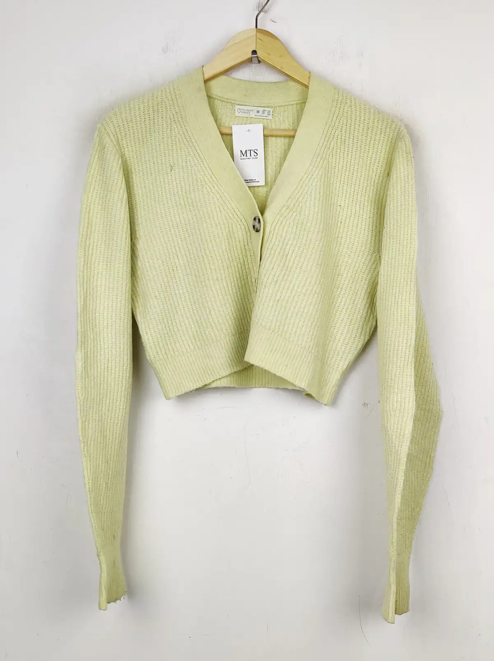 Buy online pre-used pre-loved 100% authentic & Original branded Primark (LS-8987) available in Pakistan. Top international brands avilable.