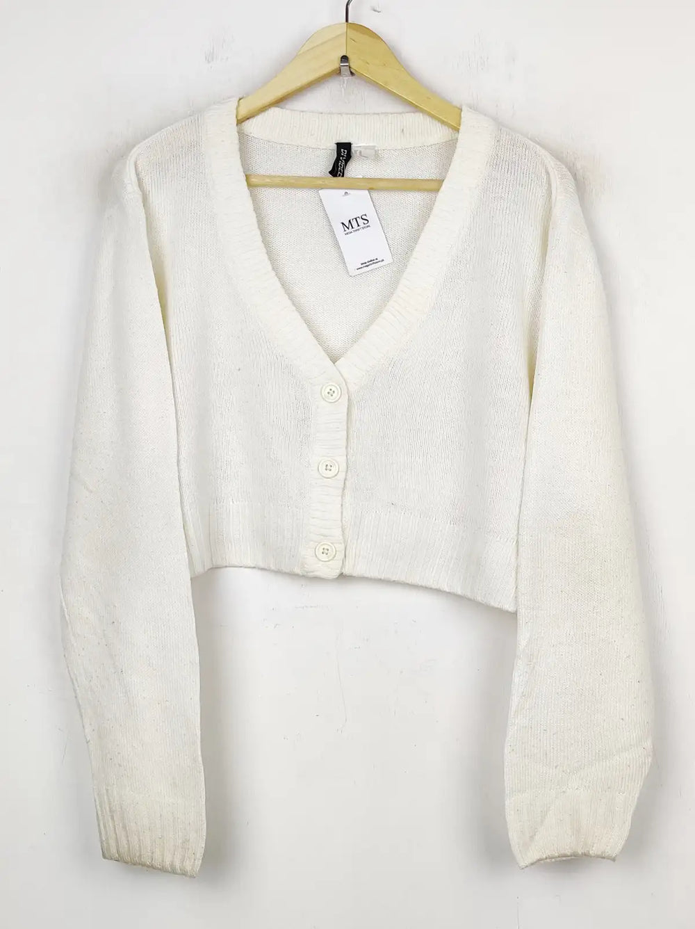 Buy online pre-used pre-loved 100% authentic & Original branded H&M (LS-9011) available in Pakistan. Top international brands avilable.