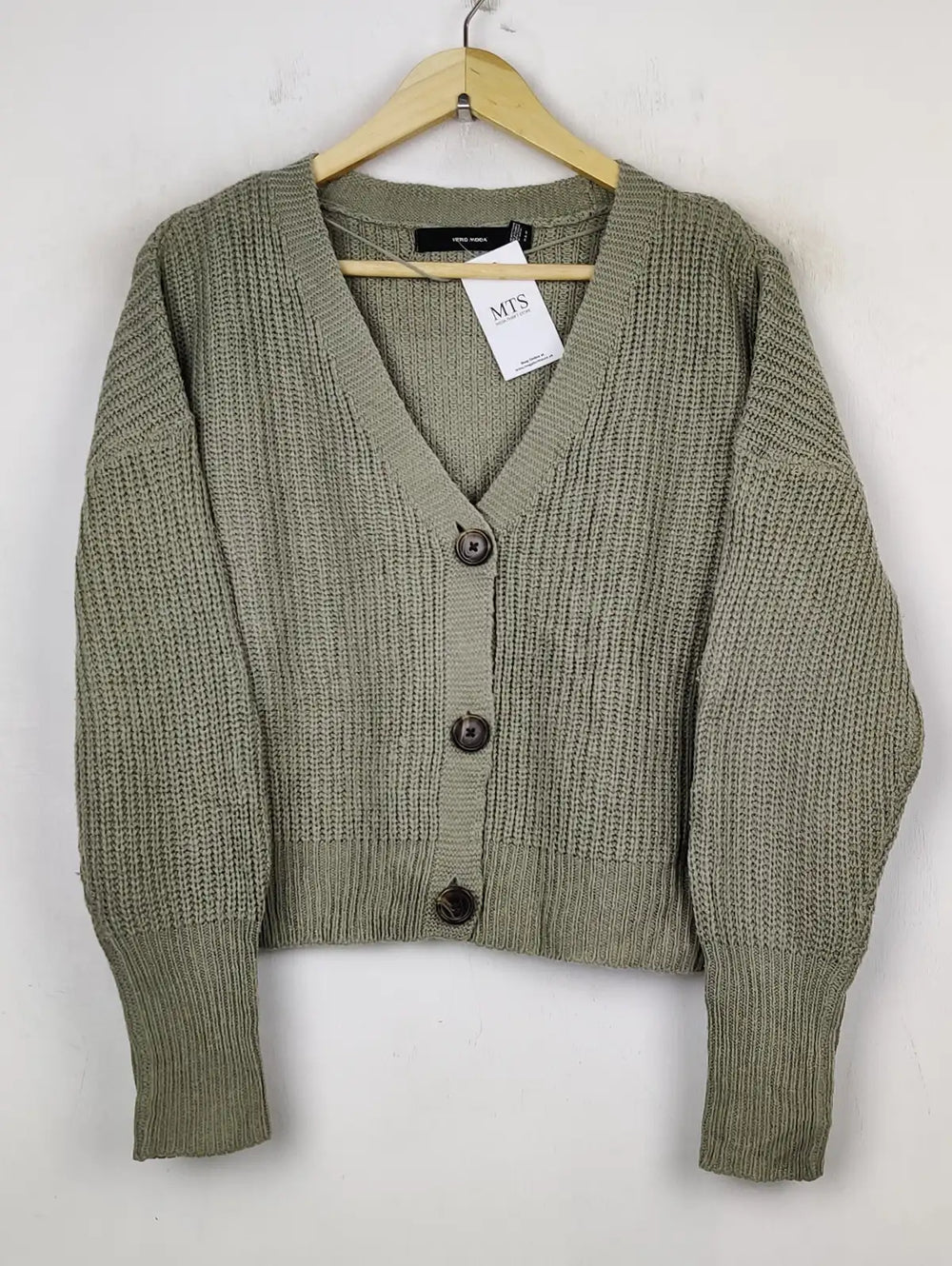 Buy online pre-used pre-loved 100% authentic & Original branded Vero Moda (LS-9014) available in Pakistan. Top international brands avilable.