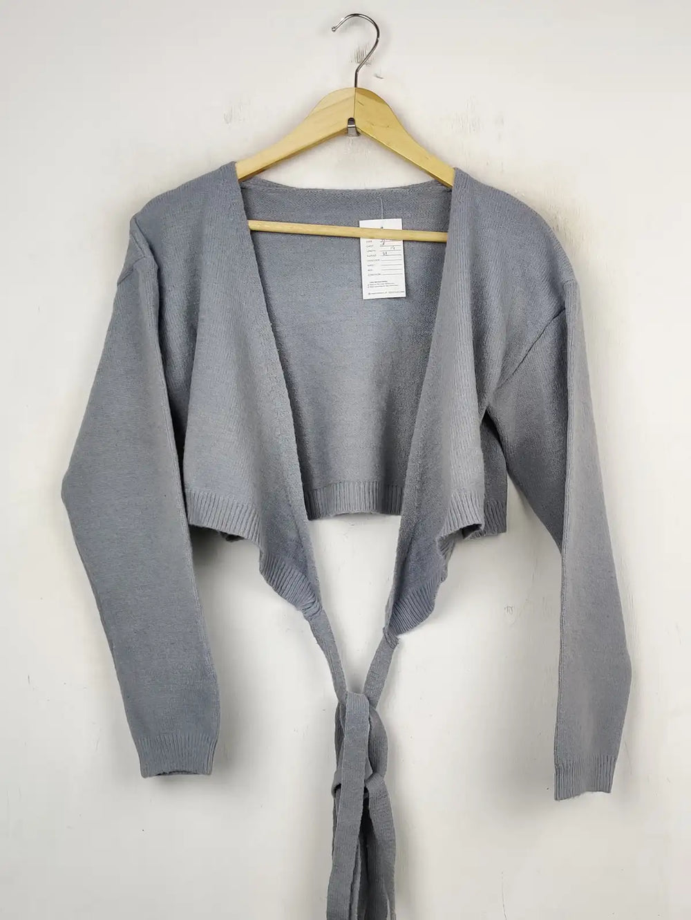 Buy online pre-used pre-loved 100% authentic & Original branded Shein (LS-9021) available in Pakistan. Top international brands avilable.