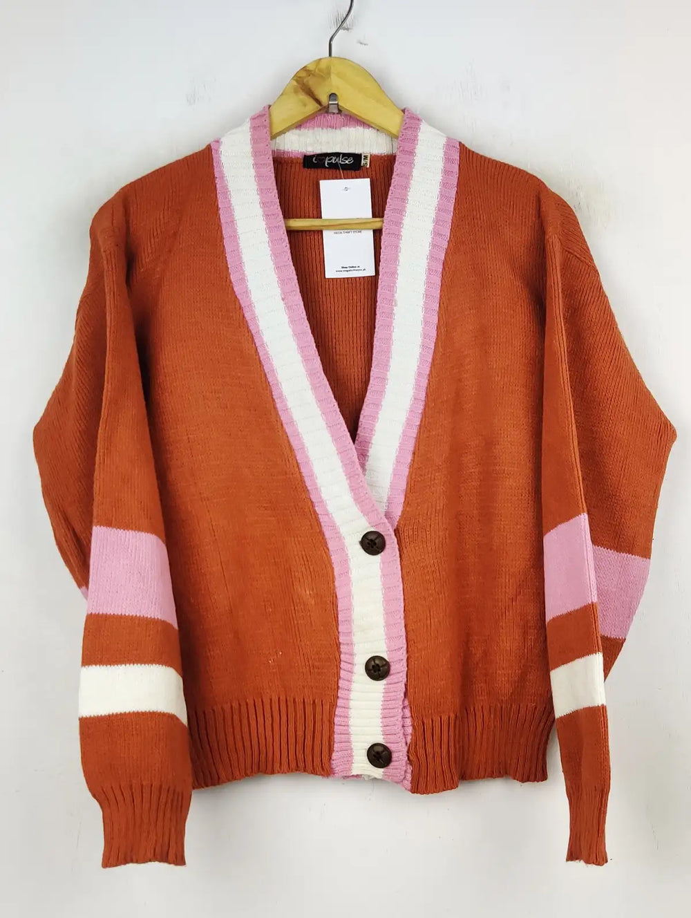 Buy online pre-used pre-loved 100% authentic & Original branded I Love Pulse (LS-9107) available in Pakistan. Top international brands avilable.