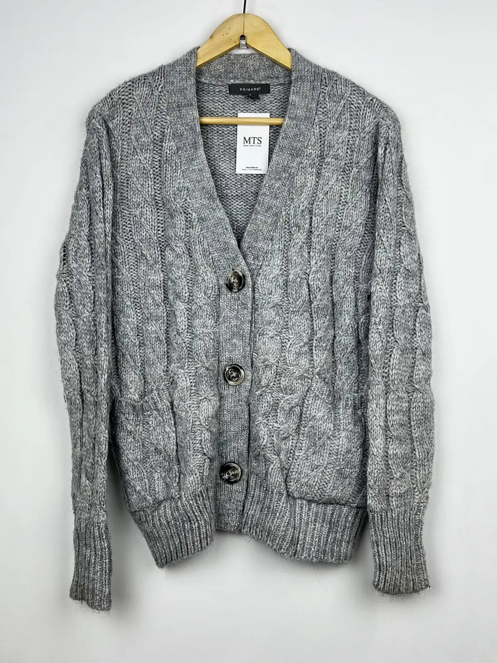 Buy online pre-used pre-loved 100% authentic & Original branded Primark (LS-9391) available in Pakistan. Top international brands avilable.