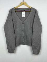 Buy online pre-used pre-loved 100% authentic & Original branded Prettylittlething (LS-9426) available in Pakistan. Top international brands avilable.