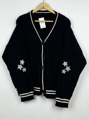 Buy online pre-used pre-loved 100% authentic & Original branded Unknown Brand (LS-9427) available in Pakistan. Top international brands avilable.