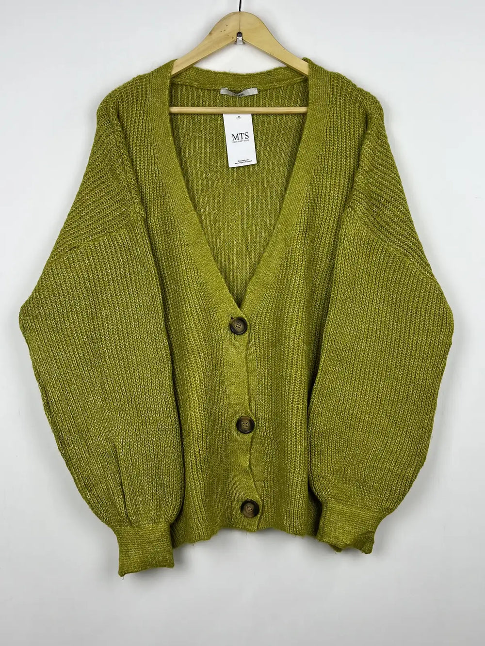 Buy online pre-used pre-loved 100% authentic & Original branded George (LS-9439) available in Pakistan. Top international brands avilable.