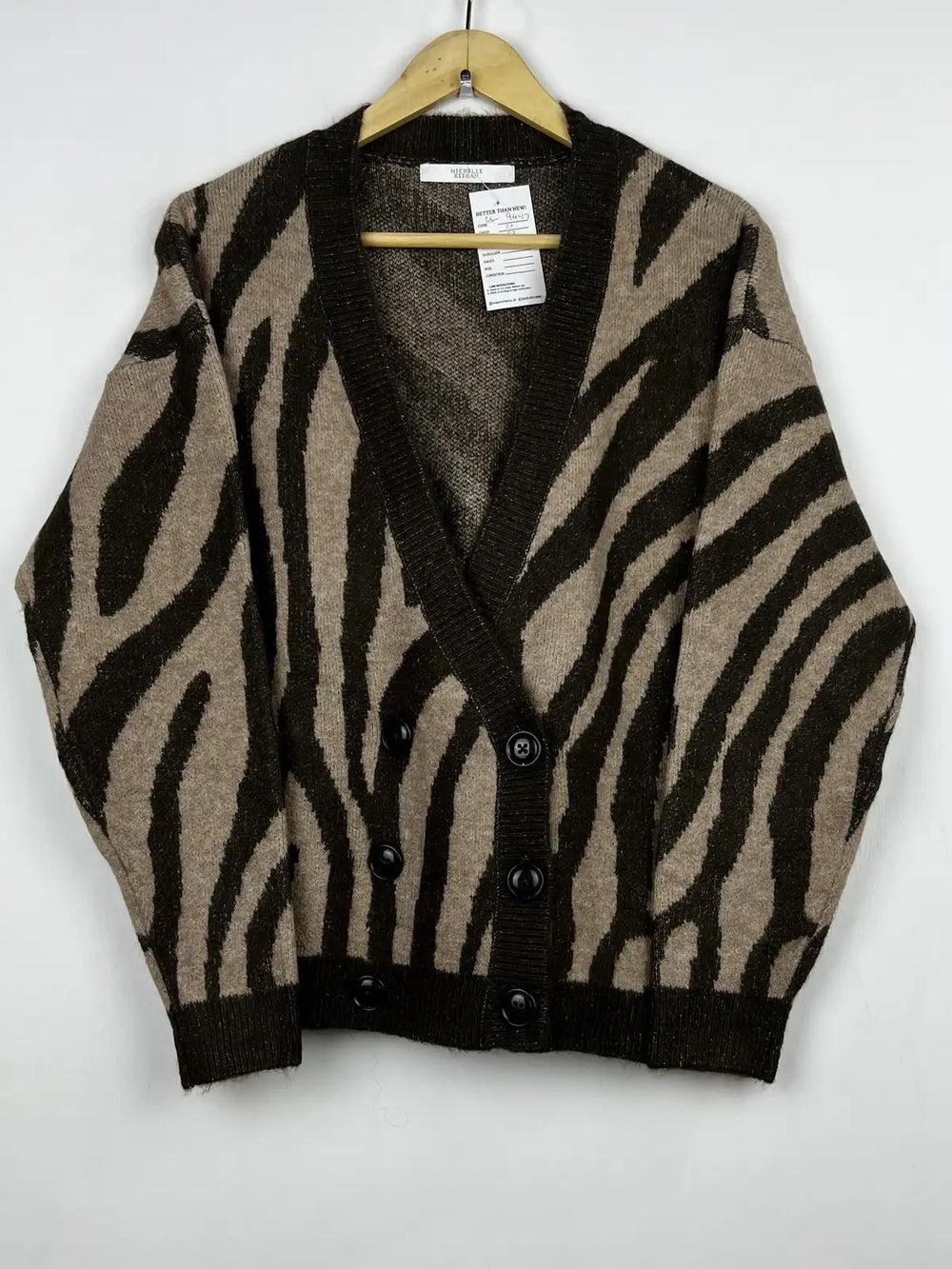 Buy online pre-used pre-loved 100% authentic & Original branded Michelle Keegan (LS-9447) available in Pakistan. Top international brands avilable.