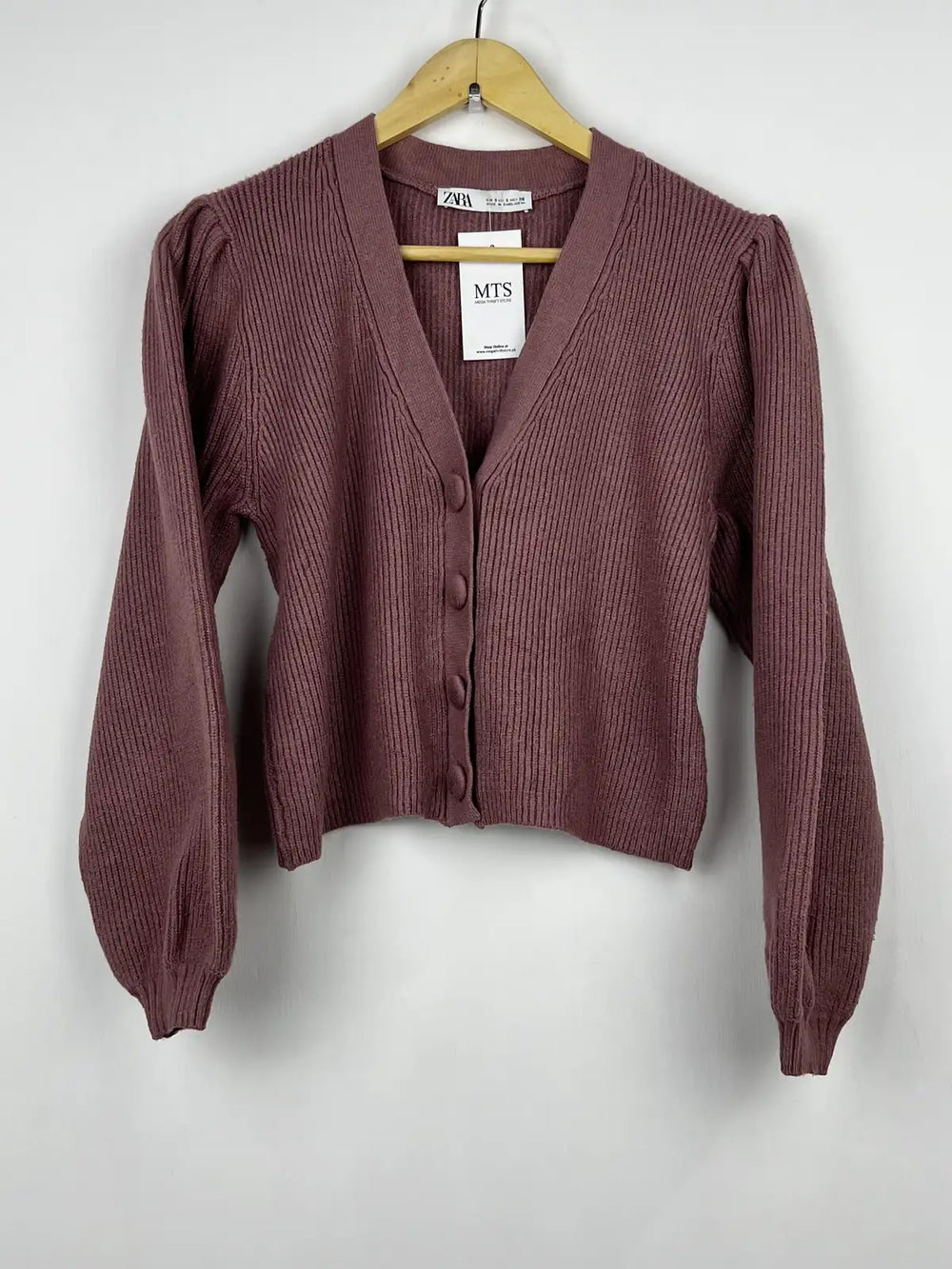 Buy online pre-used pre-loved 100% authentic & Original branded Zara (LS-9457) available in Pakistan. Top international brands avilable.