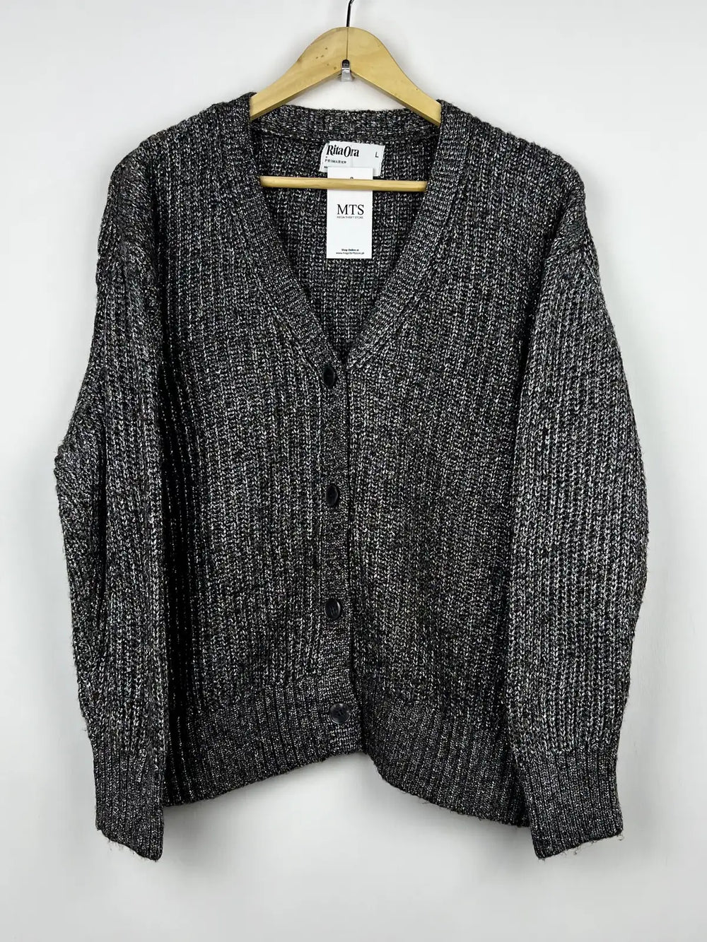 Buy online pre-used pre-loved 100% authentic & Original branded Primark (LS-9460) available in Pakistan. Top international brands avilable.