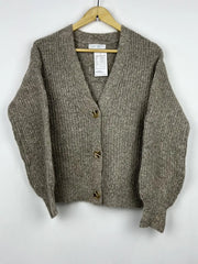 Buy online pre-used pre-loved 100% authentic & Original branded Primark (LS-9469) available in Pakistan. Top international brands avilable.