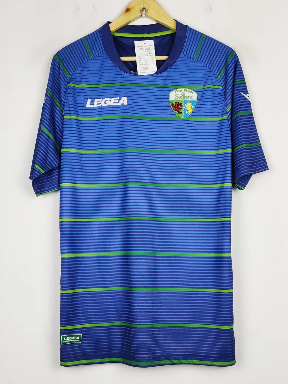 Buy online pre-used pre-loved 100% authentic & Original branded Legea (MA-108) available in Pakistan. Top international brands avilable.