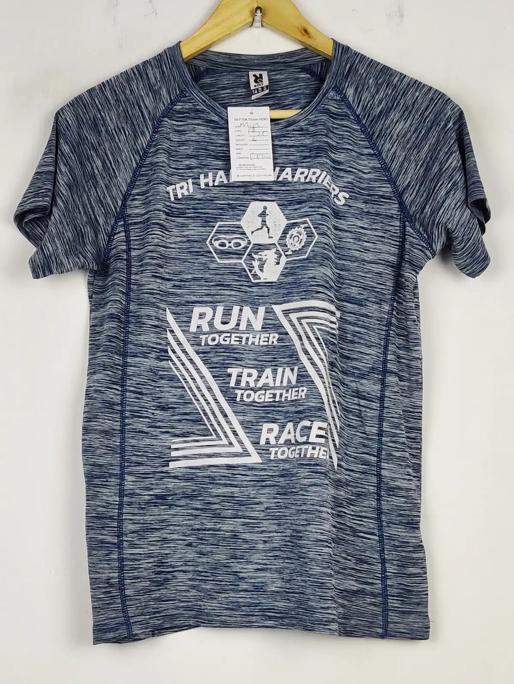 Buy online pre-used pre-loved 100% authentic & Original branded Roly (MA-113) available in Pakistan. Top international brands avilable.