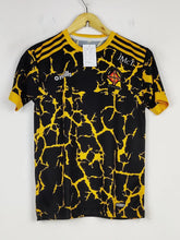 Buy online pre-used pre-loved 100% authentic & Original branded Oneills (MA-117) available in Pakistan. Top international brands avilable.