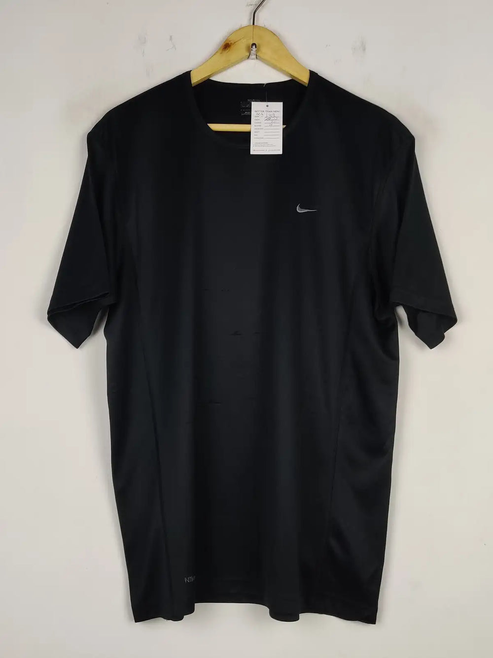 Buy online pre-used pre-loved 100% authentic & Original branded Unknown Brand (MA-142) available in Pakistan. Top international brands avilable.