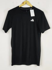 Buy online pre-used pre-loved 100% authentic & Original branded Adidas (MA-143) available in Pakistan. Top international brands avilable.