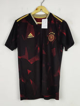 Buy online pre-used pre-loved 100% authentic & Original branded Unknown Brand (MA-169) available in Pakistan. Top international brands avilable.