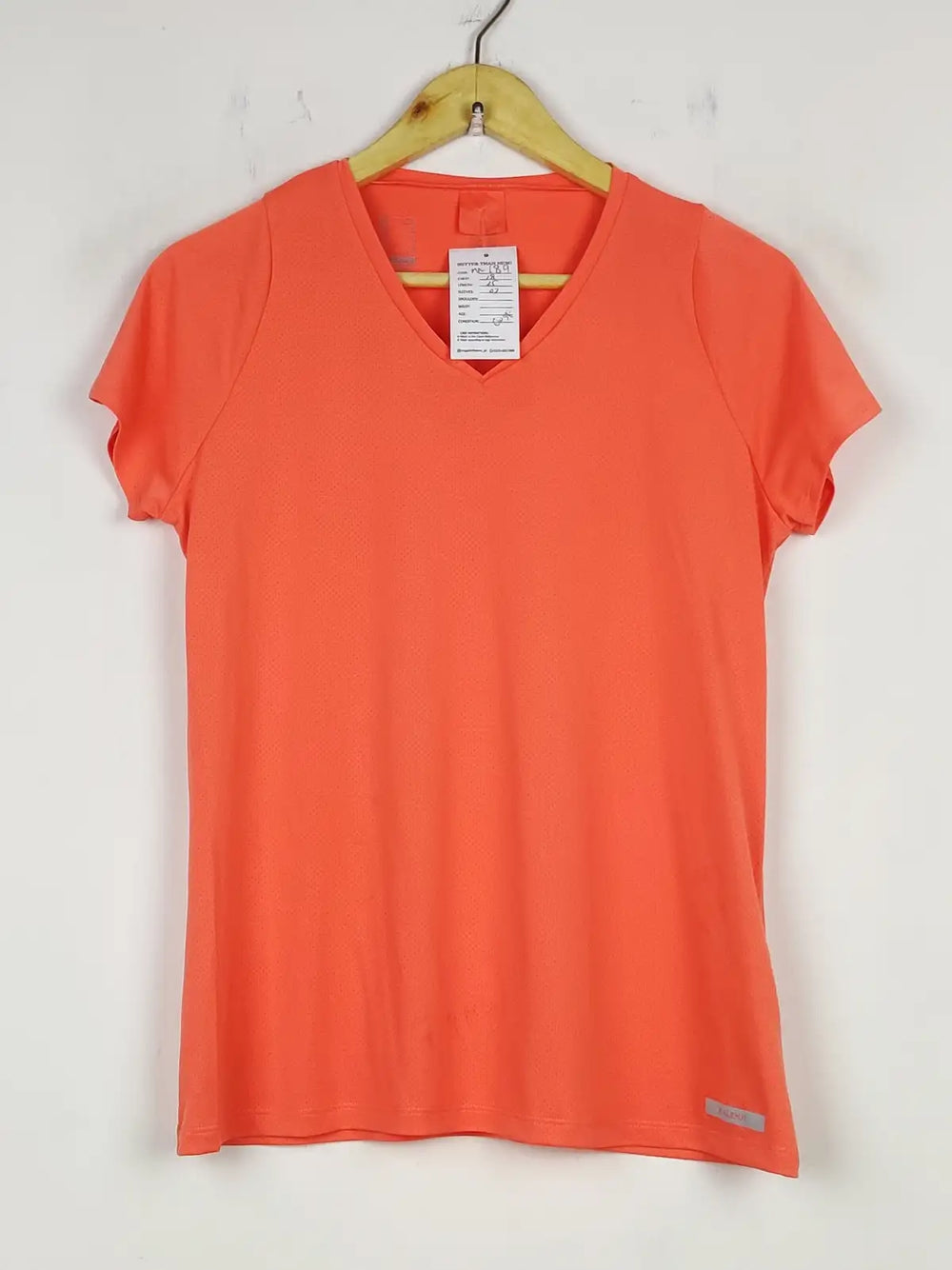 Buy online pre-used pre-loved 100% authentic & Original branded Decathlon (MA-189) available in Pakistan. Top international brands avilable.