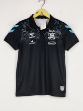Buy online pre-used pre-loved 100% authentic & Original branded Hummel (MA-223) available in Pakistan. Top international brands avilable.