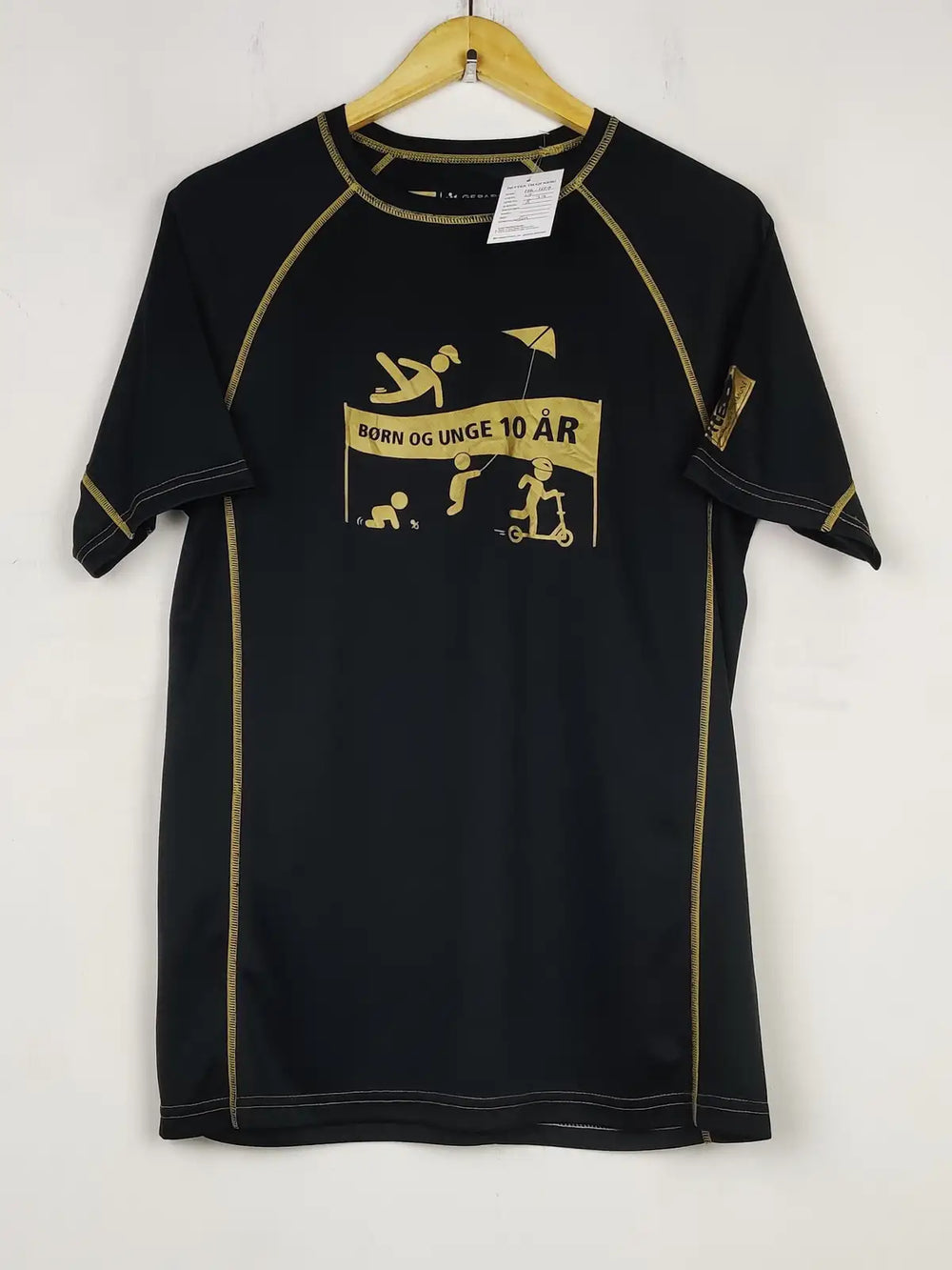 Buy online pre-used pre-loved 100% authentic & Original branded Gepard (MA-479) available in Pakistan. Top international brands avilable.