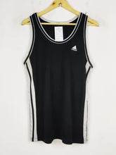 Buy online pre-used pre-loved 100% authentic & Original branded Adidas (MA-66) available in Pakistan. Top international brands avilable.