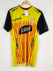 Buy online pre-used pre-loved 100% authentic & Original branded Unknown Brand (MA-67) available in Pakistan. Top international brands avilable.